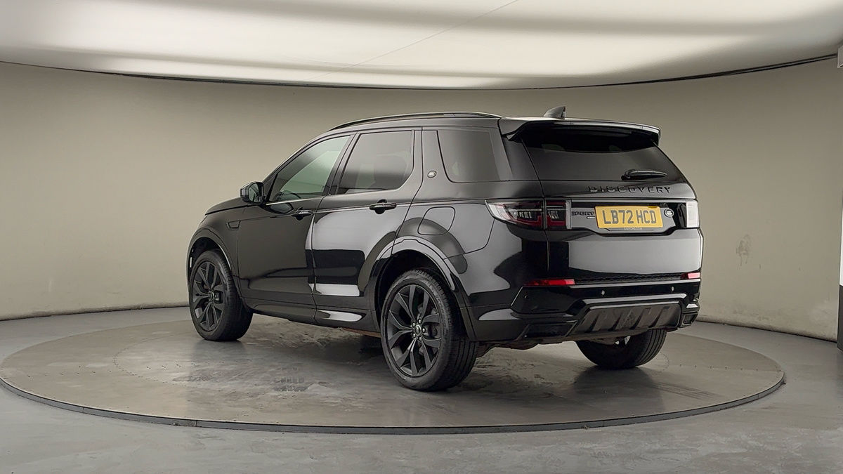 Land Rover Discovery Sport Image 2