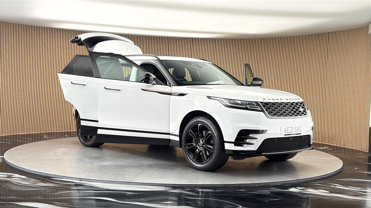 More views of Land Rover Range Rover Velar