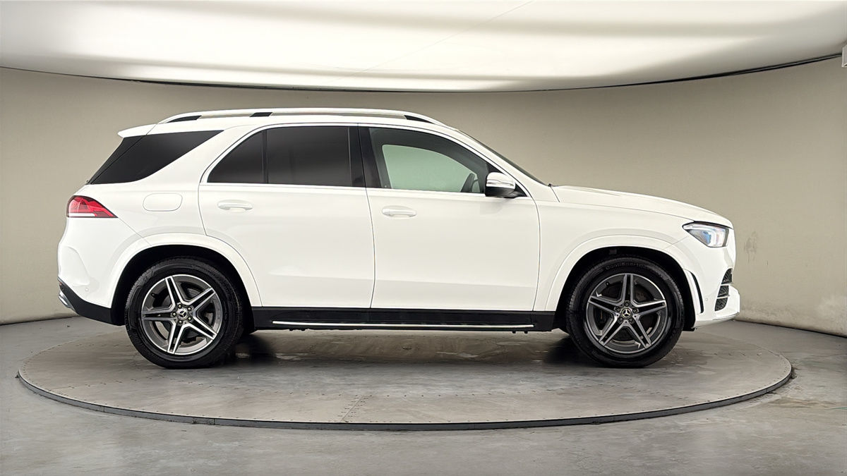 Mercedes-Benz GLE Image 16