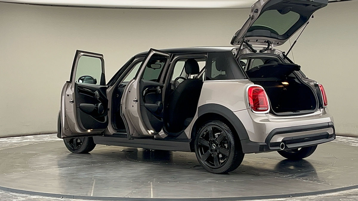 More views of MINI Hatch