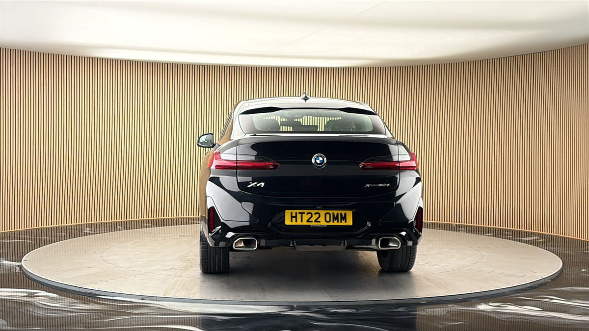 More views of BMW X4