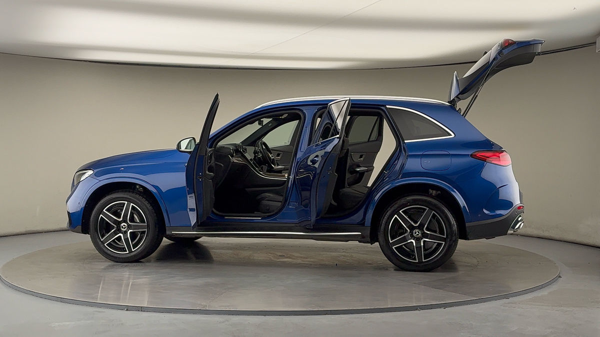 More views of Mercedes-Benz GLC