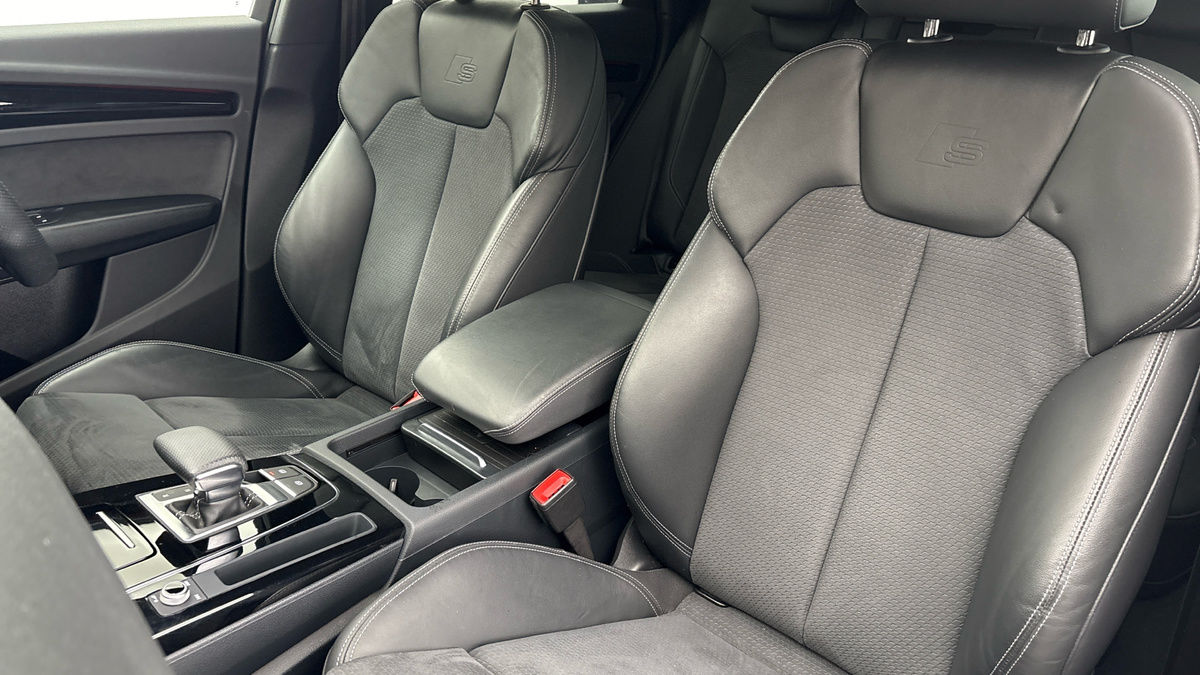 Audi Q5 Image 7