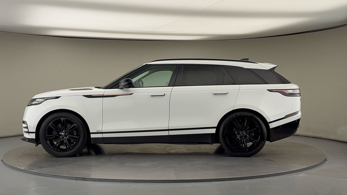 Land Rover Range Rover Velar Image 15