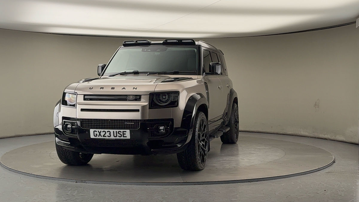 More views of Land Rover Defender 110