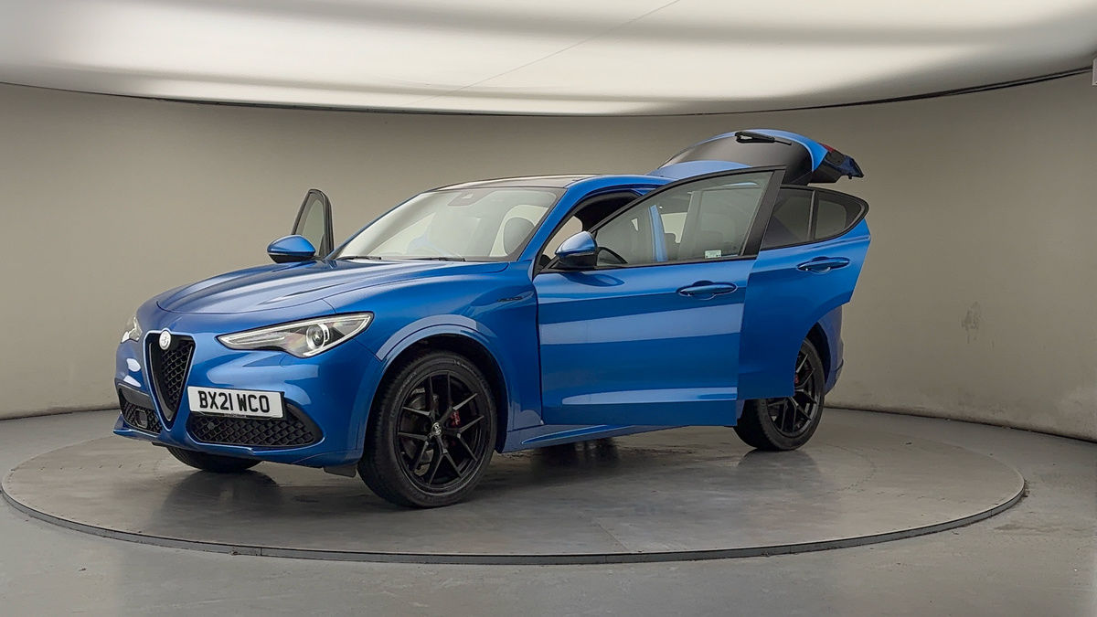 Alfa Romeo Stelvio Image 22