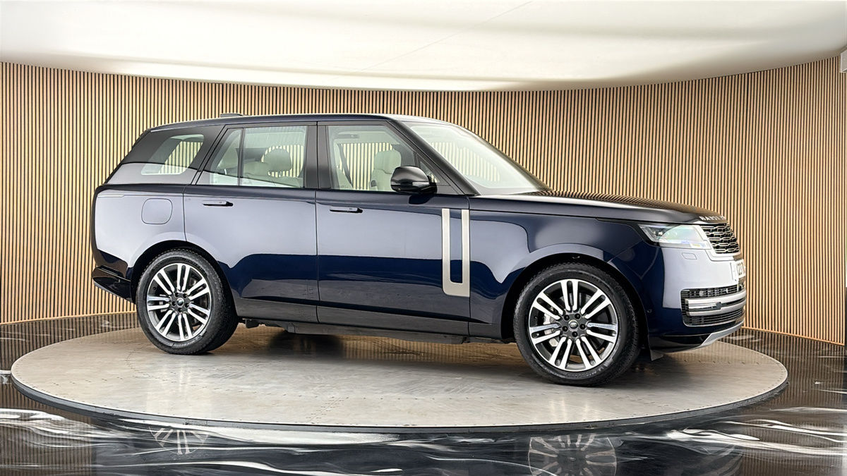 More views of Land Rover Range Rover