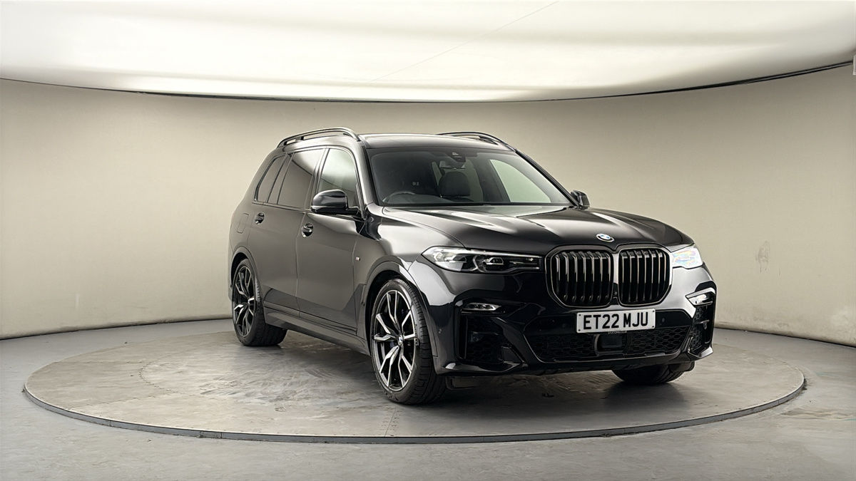 More views of BMW X7