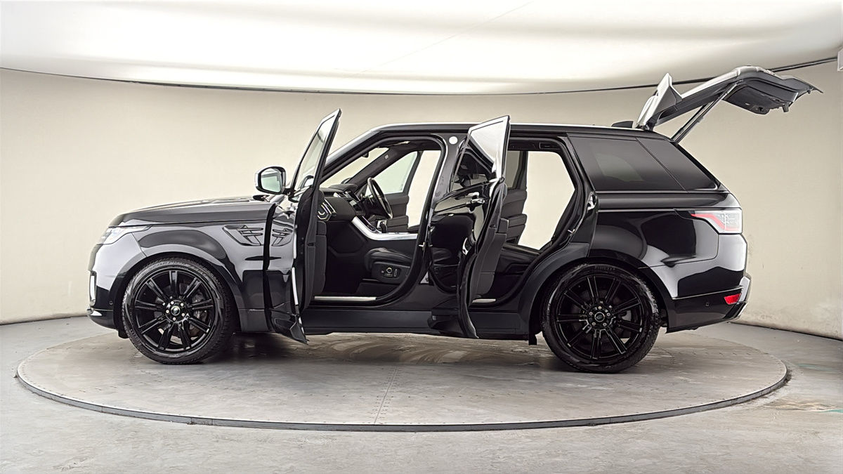 More views of Land Rover Range Rover Sport