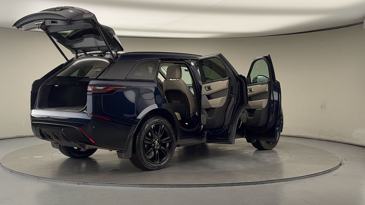 More views of Land Rover Range Rover Velar