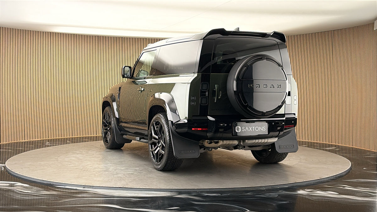 More views of Land Rover Defender 90