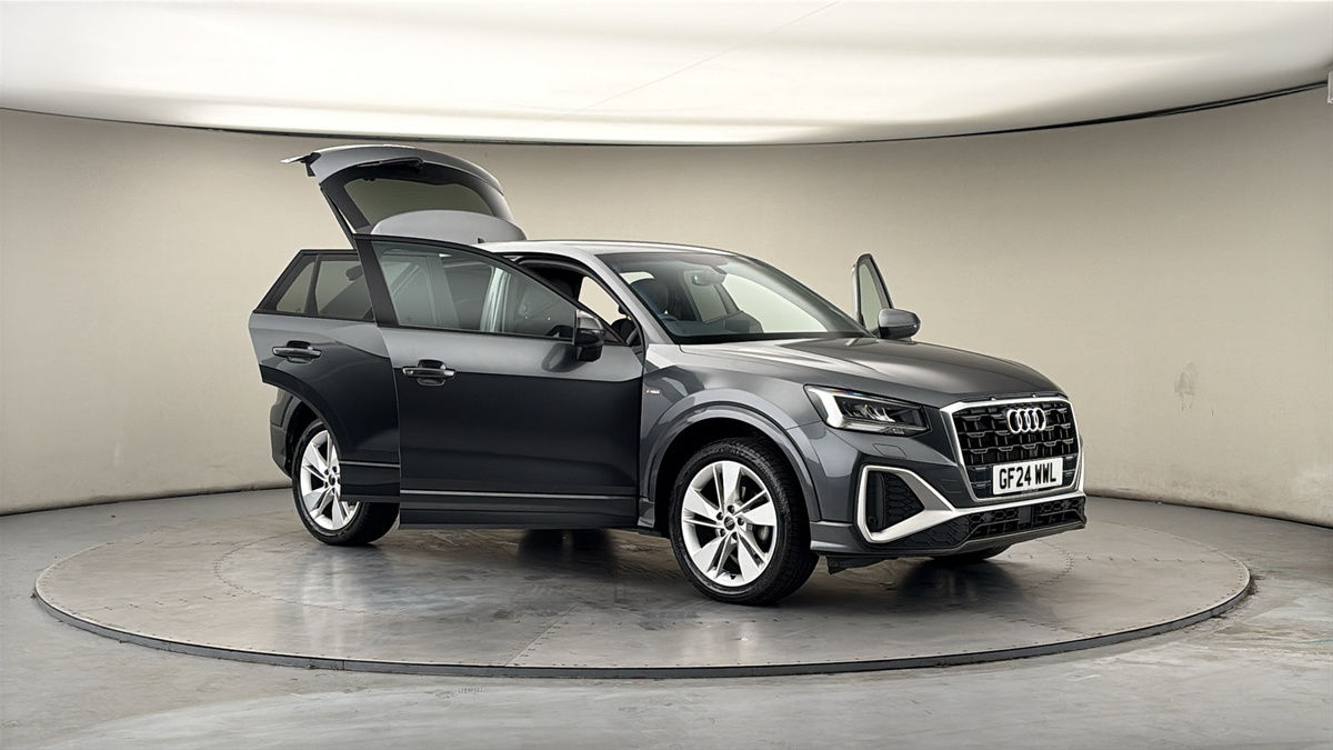 More views of Audi Q2