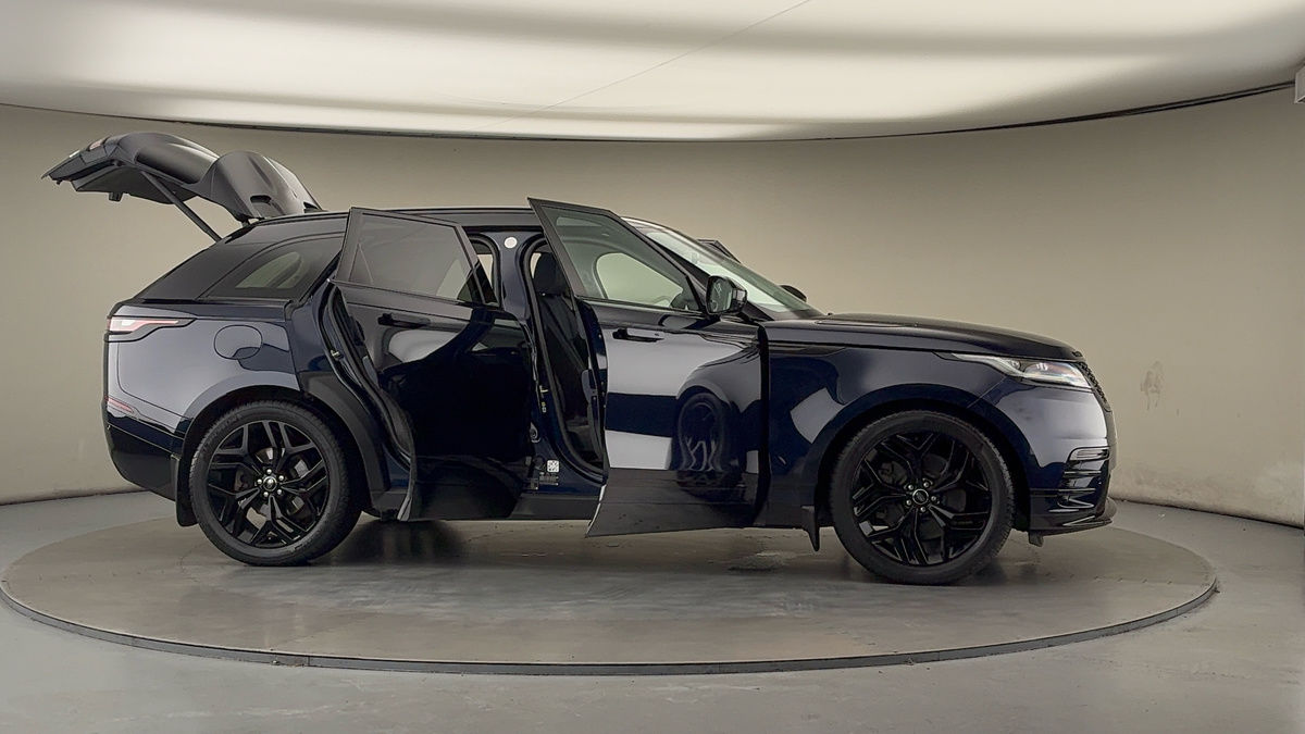 More views of Land Rover Range Rover Velar