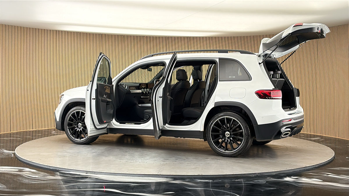 More views of Mercedes-Benz GLB