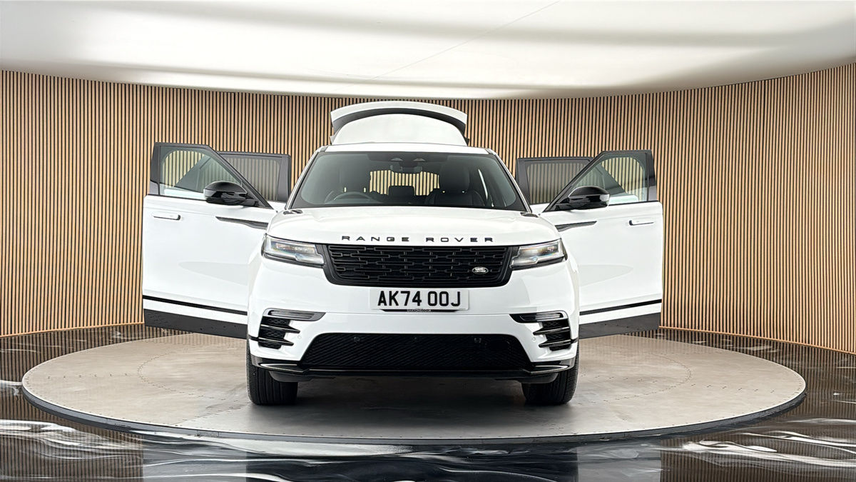 More views of Land Rover Range Rover Velar
