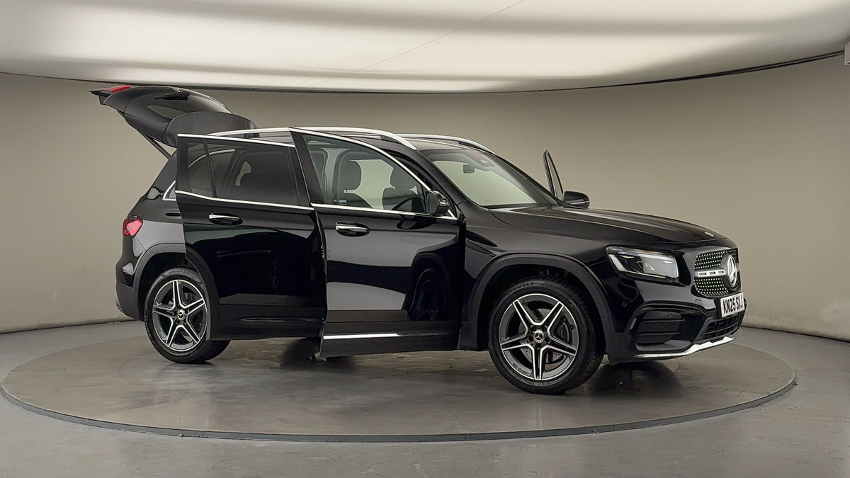 More views of Mercedes-Benz GLB