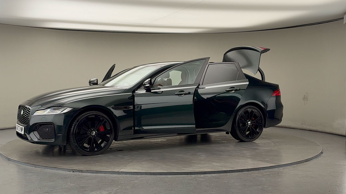 More views of Jaguar XF