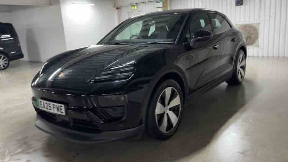 More views of Porsche Macan