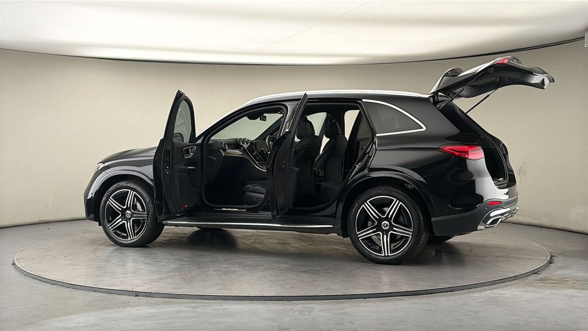 More views of Mercedes-Benz GLC