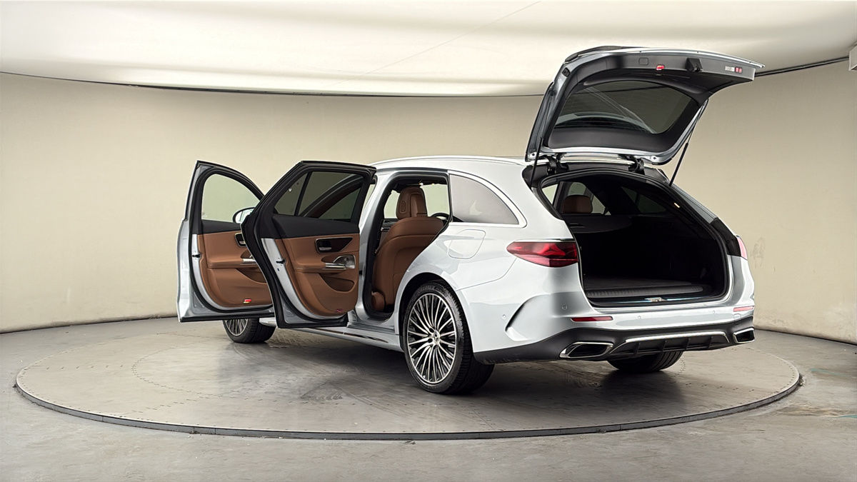 Mercedes-Benz E Class Image 23