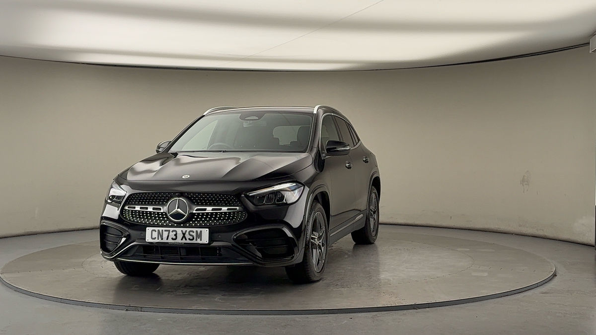 More views of Mercedes-Benz GLA