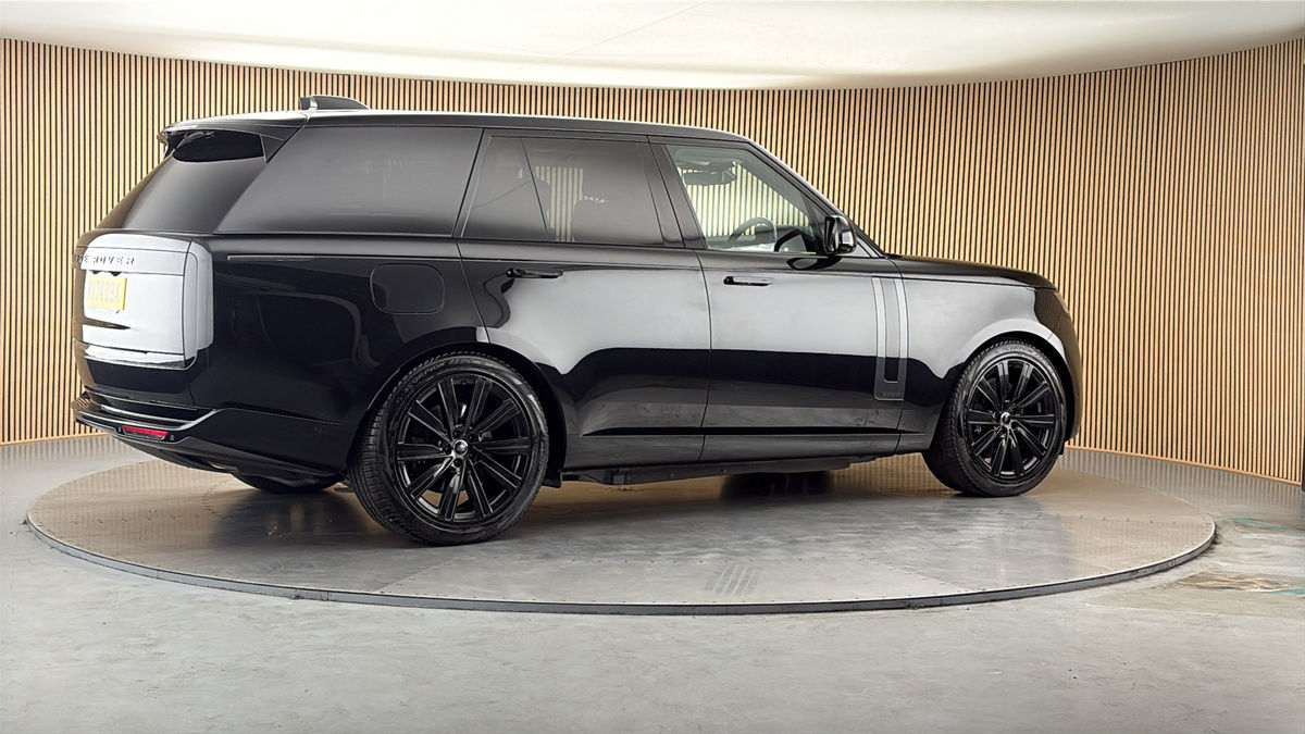More views of Land Rover Range Rover