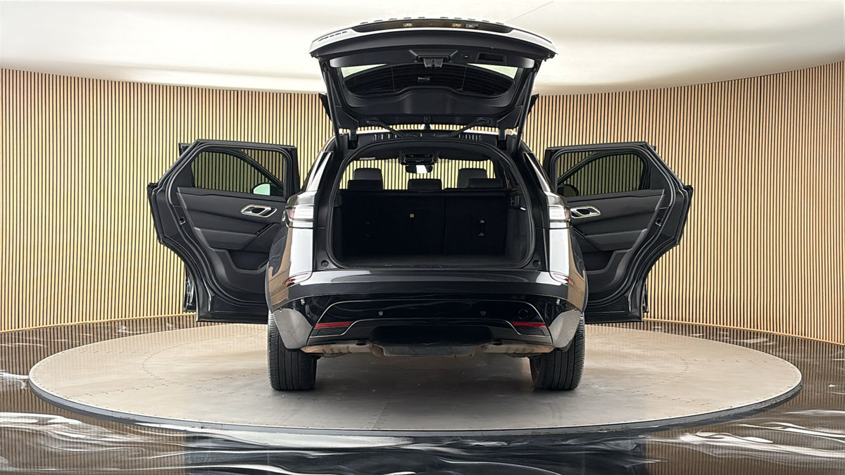 More views of Land Rover Range Rover Velar