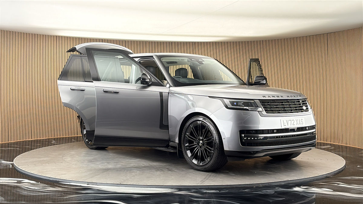 More views of Land Rover Range Rover