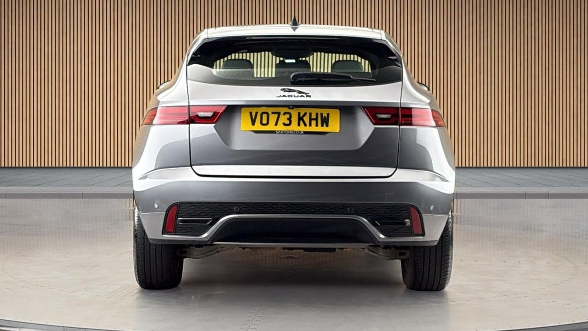 Jaguar E-PACE Image 4