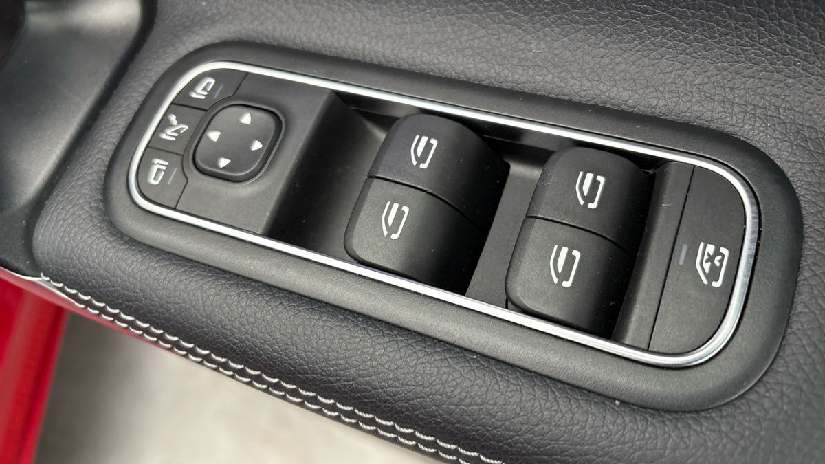 Mercedes-Benz CLA Image 28