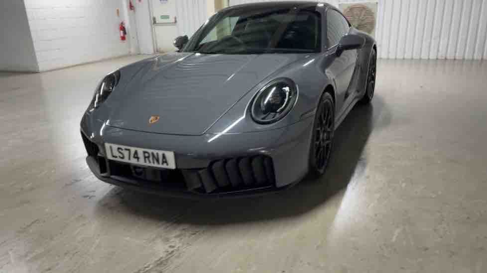 More views of Porsche 911