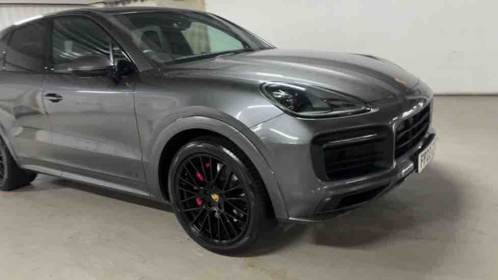 More views of Porsche Cayenne