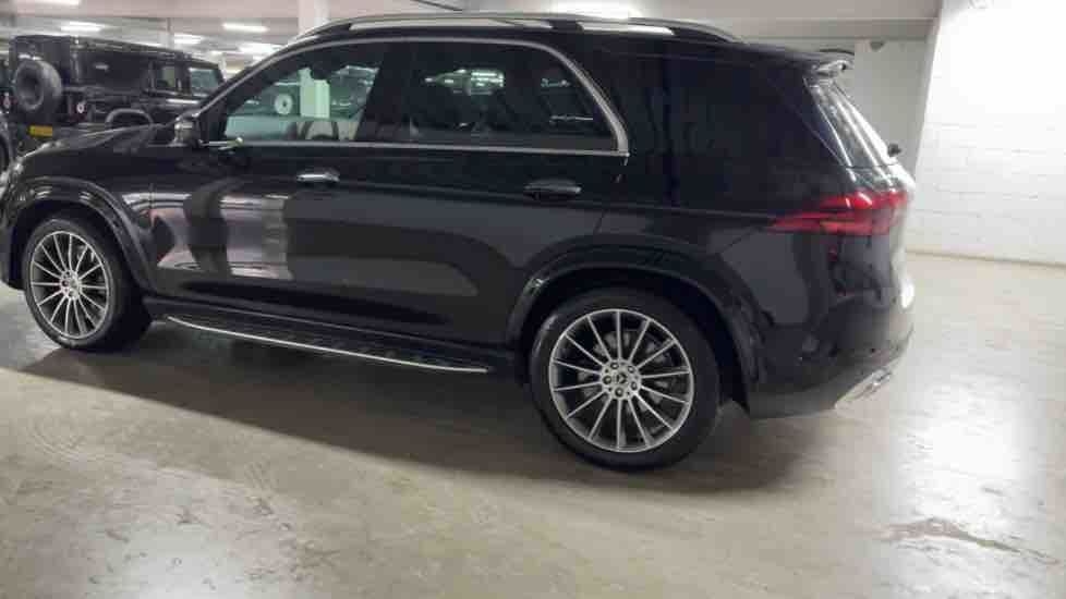 More views of Mercedes-Benz GLE