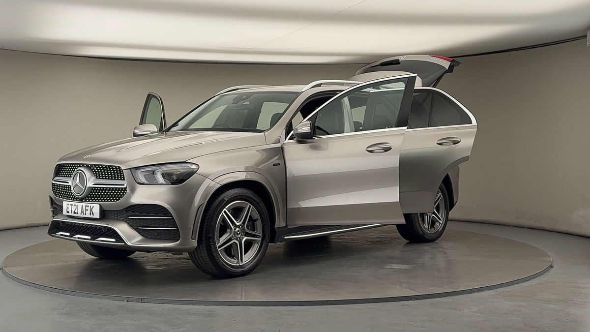 More views of Mercedes-Benz GLE