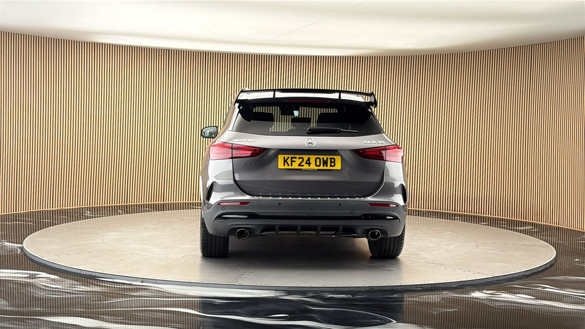 More views of Mercedes-Benz GLA