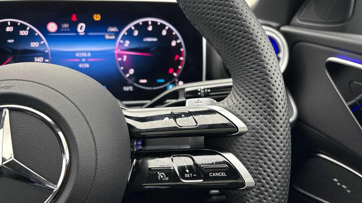 Mercedes-Benz C Class Image 14