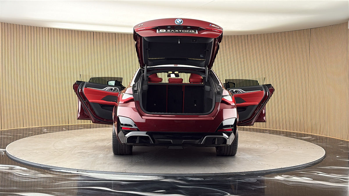 More views of BMW i4
