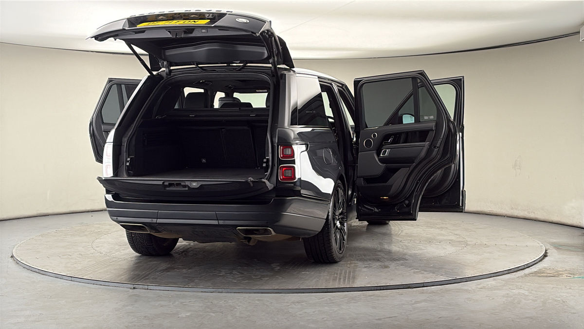 More views of Land Rover Range Rover