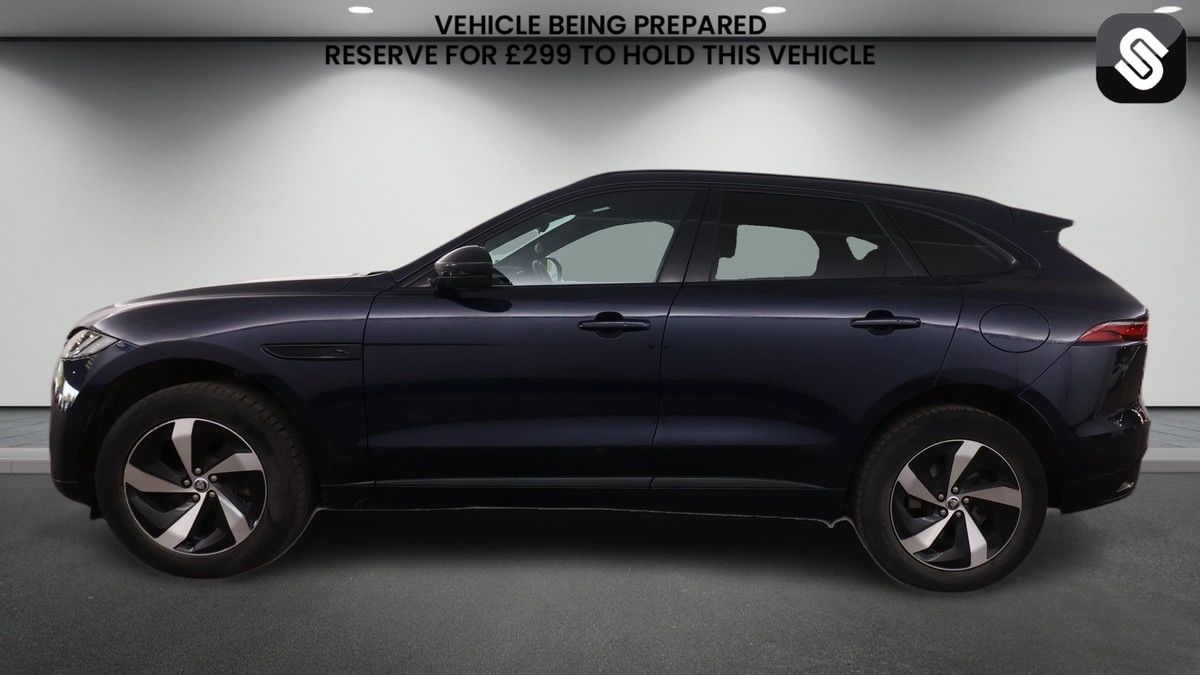 Jaguar F-PACE Image 6