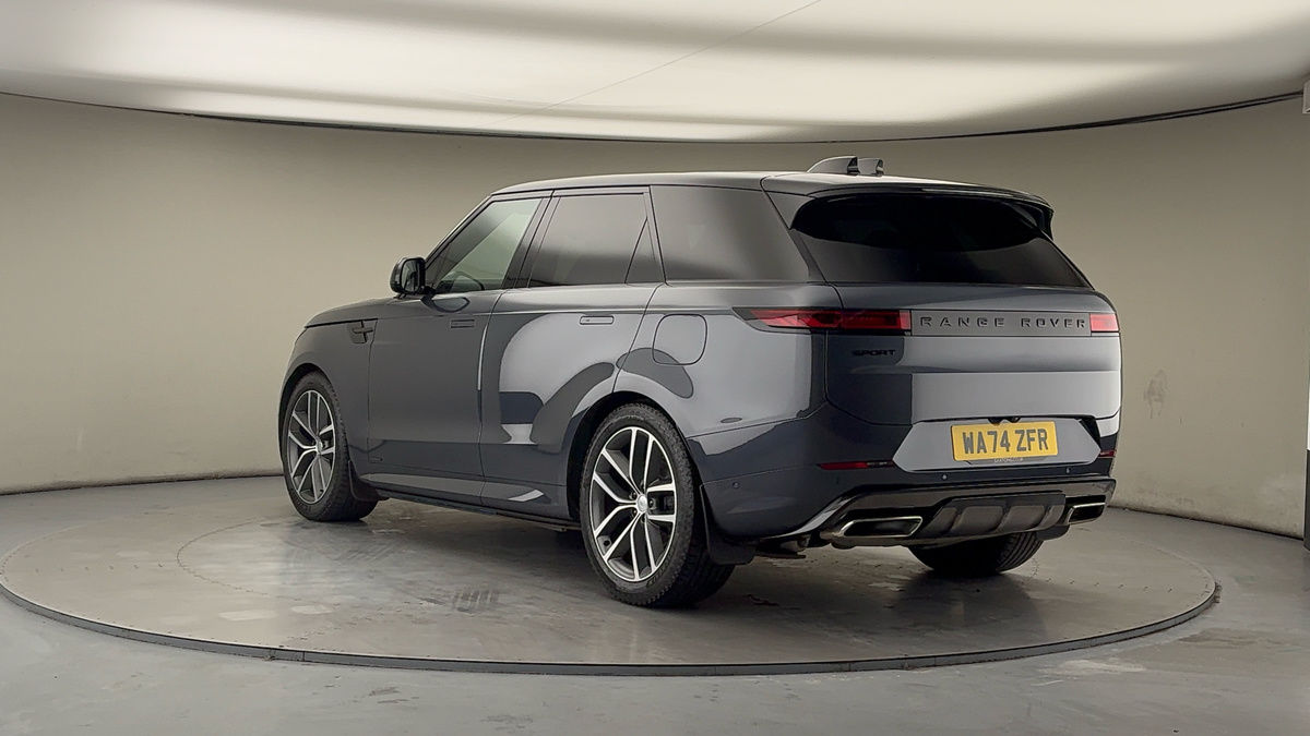 Land Rover Range Rover Sport Image 2