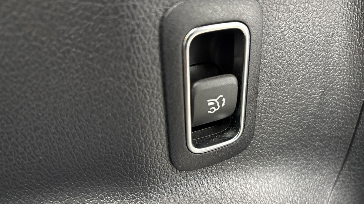 Mercedes-Benz GLA Image 38