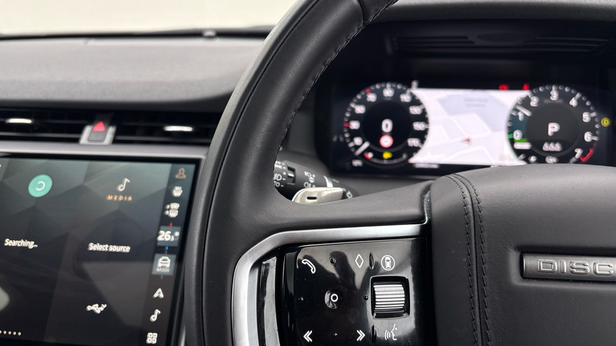 Land Rover Discovery Sport Image 13