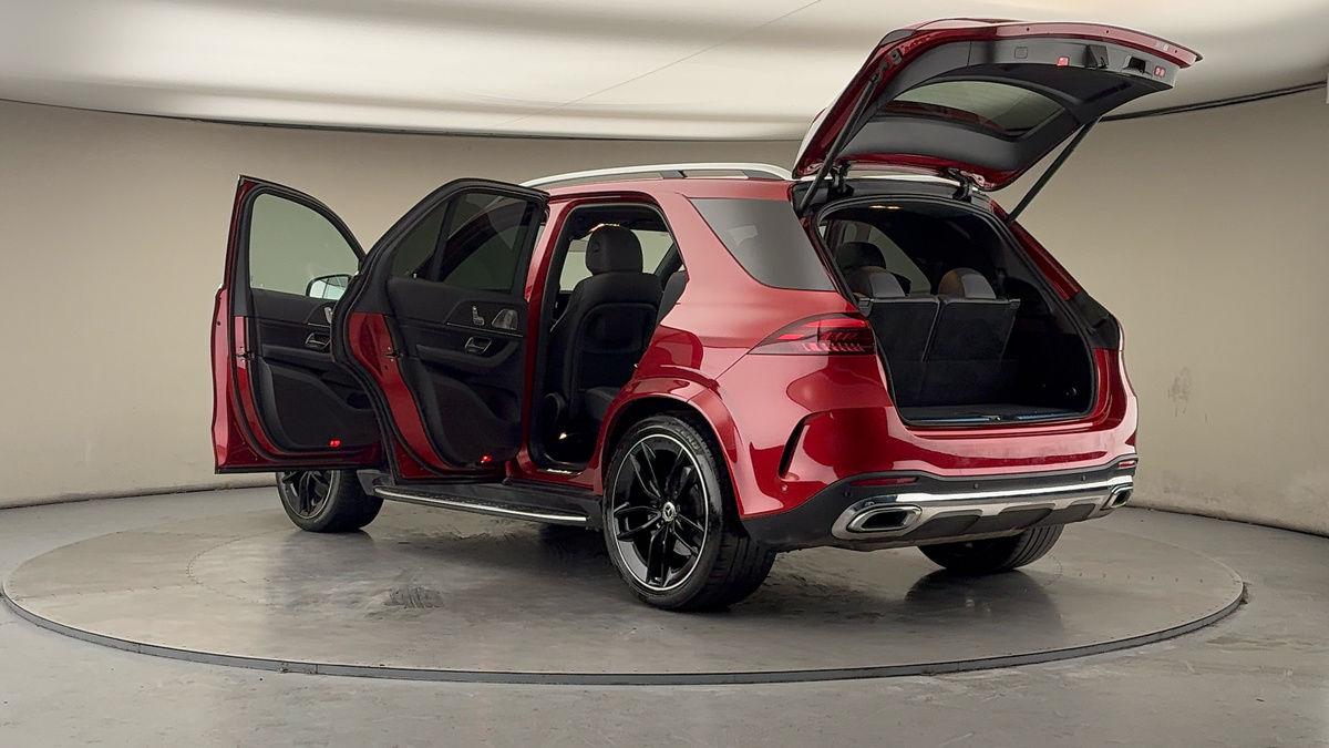 More views of Mercedes-Benz GLE