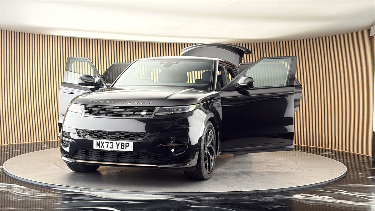 More views of Land Rover Range Rover Sport