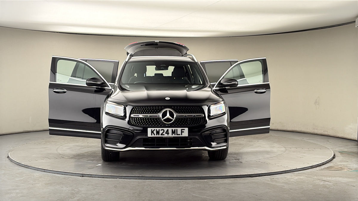 More views of Mercedes-Benz GLB