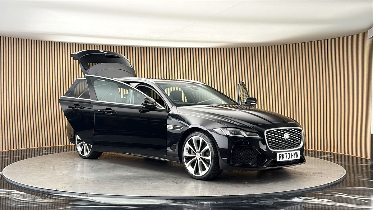 More views of Jaguar XF
