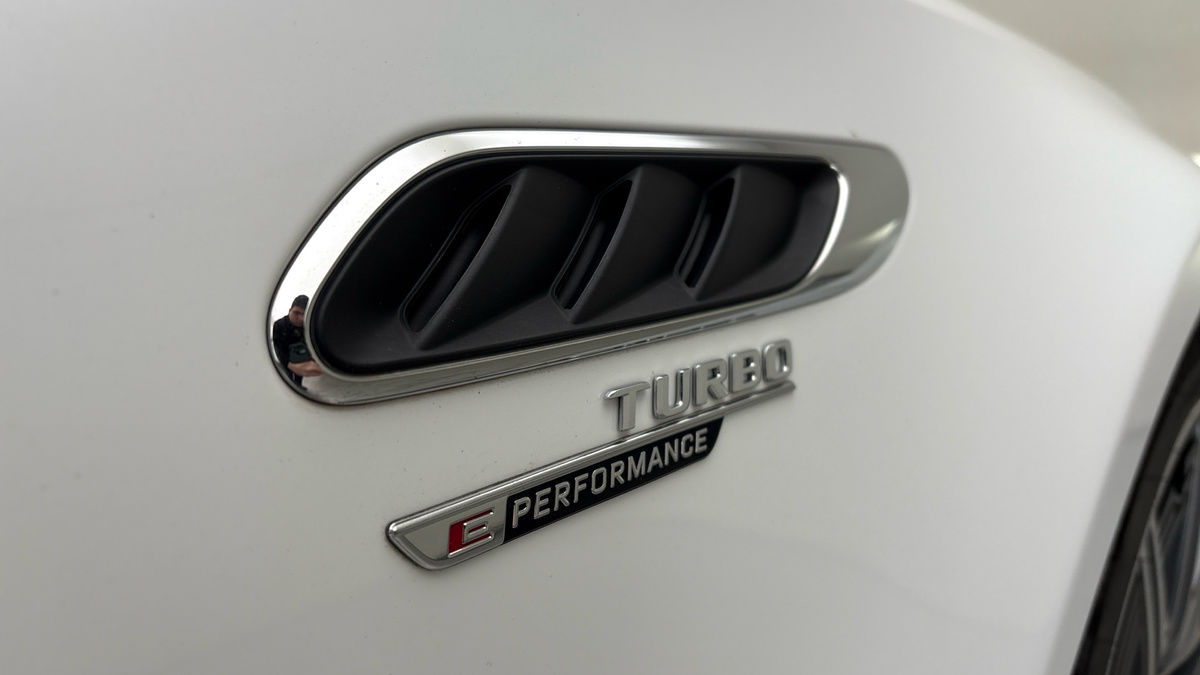 Mercedes-Benz C Class Image 25