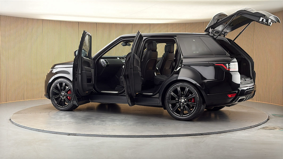 More views of Land Rover Range Rover Sport
