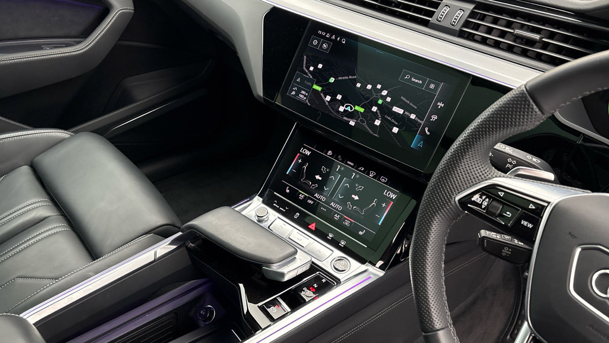 Audi Q8 e-tron Image 18