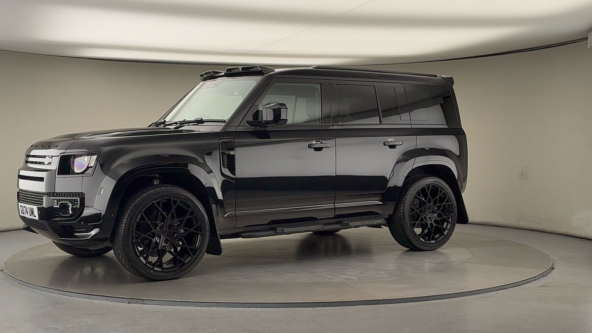 More views of Land Rover Defender 110